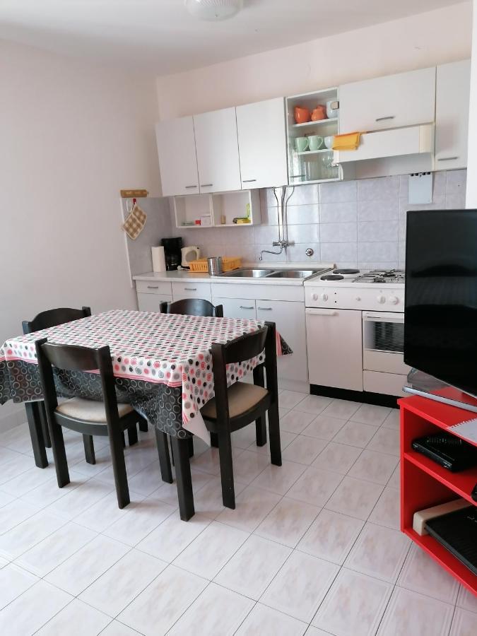 Apartment Halugica Kali Eksteriør billede
